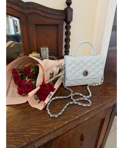 EVRIS（エヴリス）の「SUNNY MOTIF キルティングショルダーBAG（ショルダーバッグ・レディース・ブラック/ブルー/ホワイト・FREE）」の3枚目の写真