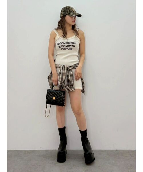 EVRIS（エヴリス）の「SUNNY MOTIF キルティングショルダーBAG（ショルダーバッグ・レディース・ブラック/ブルー/ホワイト・FREE）」の13枚目の写真
