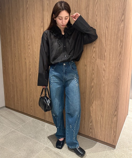 MYMOOD.(マイムード)の「スタッズアシメカーブデニムパンツ(デニムパンツ・レディース・ブルー・M)」の7枚目の写真