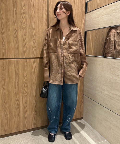 MYMOOD.(マイムード)の「スタッズアシメカーブデニムパンツ(デニムパンツ・レディース・ブルー・M)」の16枚目の写真