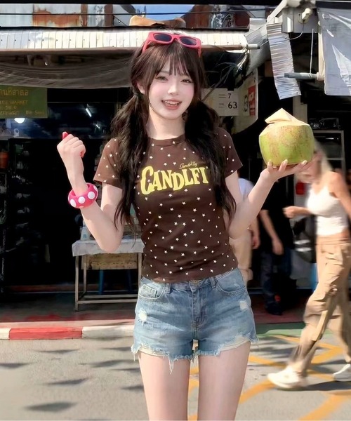 SHEPP(シープ)の「星柄プリントフロントロゴアソート 半袖Tシャツ タイトフィット ピチT(Tシャツ/カットソー・レディース・ピンク/ブラウン/ブルー・M/S)」の6枚目の写真