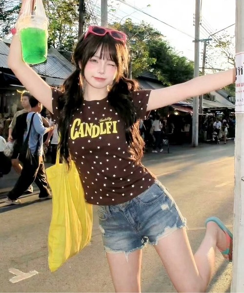 SHEPP(シープ)の「星柄プリントフロントロゴアソート 半袖Tシャツ タイトフィット ピチT(Tシャツ/カットソー・レディース・ピンク/ブラウン/ブルー・M/S)」の7枚目の写真