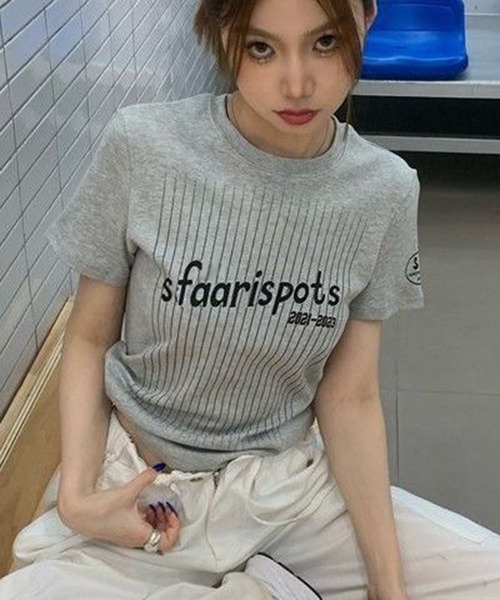 AsheKsha（アシクシャ）の「前プリント半袖Tシャツ　ストライブ柄Tシャツ（Tシャツ/カットソー・レディース・ホワイト/グレー・M）」の7枚目の写真