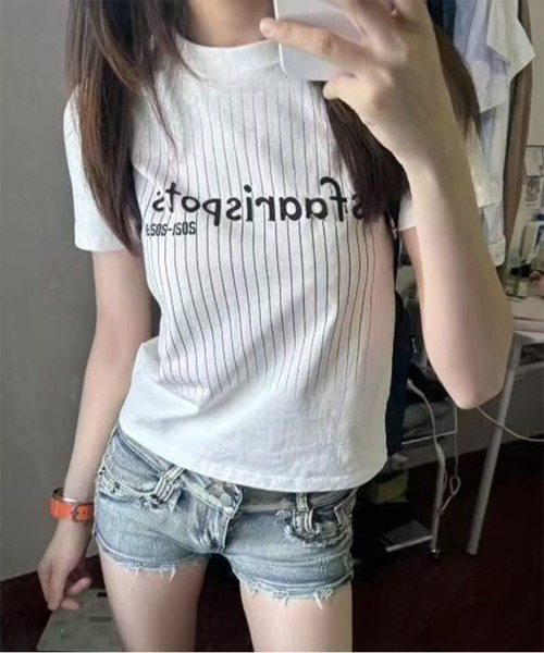AsheKsha（アシクシャ）の「前プリント半袖Tシャツ　ストライブ柄Tシャツ（Tシャツ/カットソー・レディース・ホワイト/グレー・M）」の9枚目の写真