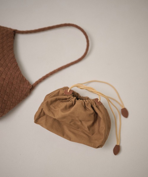 LAULEN（ローレン）の「woven shoulder handbag /編み込みショルダーハンドバッグ（ショルダーバッグ・レディース・ブラウン/ダークブラウン/ライトグリーン/パープル・FREE）」の8枚目の写真