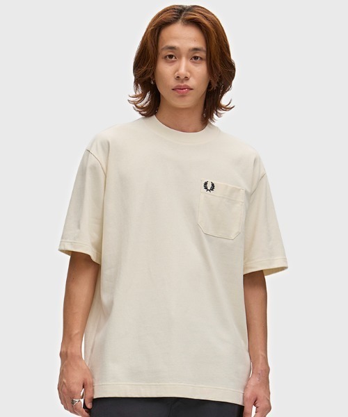 FRED PERRY(フレッドペリー)の「Relaxed T-Shirt/リラックスTシャツ(Tシャツ/カットソー・メンズ・カーキ/ダークネイビー/ホワイト/グレイッシュブルー/ネイビー/ブラック/ベージュ・L/XL/S/M)」の3枚目の写真