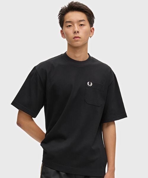 FRED PERRY(フレッドペリー)の「Relaxed T-Shirt/リラックスTシャツ(Tシャツ/カットソー・メンズ・カーキ/ダークネイビー/ホワイト/グレイッシュブルー/ネイビー/ブラック/ベージュ・L/XL/S/M)」の1枚目の写真