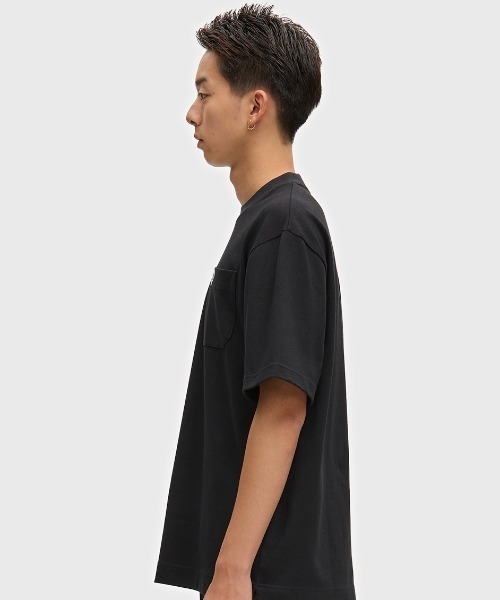 FRED PERRY(フレッドペリー)の「Relaxed T-Shirt/リラックスTシャツ(Tシャツ/カットソー・メンズ・カーキ/ダークネイビー/ホワイト/グレイッシュブルー/ネイビー/ブラック/ベージュ・L/XL/S/M)」の16枚目の写真