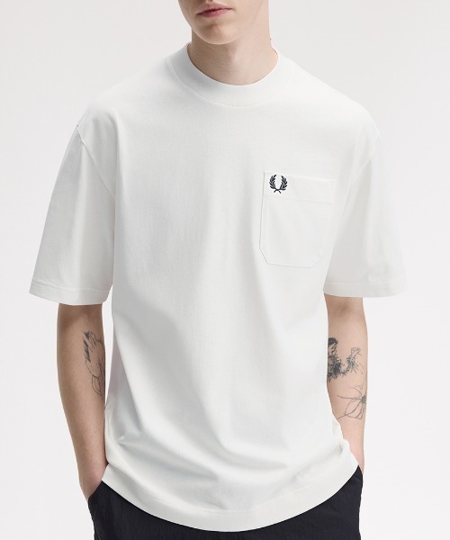 FRED PERRY(フレッドペリー)の「Relaxed T-Shirt/リラックスTシャツ(Tシャツ/カットソー・メンズ・カーキ/ダークネイビー/ホワイト/グレイッシュブルー/ネイビー/ブラック/ベージュ・L/XL/S/M)」の12枚目の写真