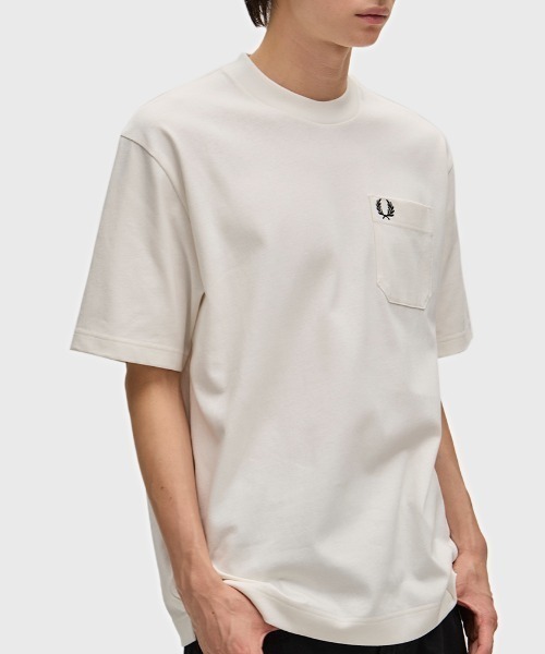 FRED PERRY(フレッドペリー)の「Relaxed T-Shirt/リラックスTシャツ(Tシャツ/カットソー・メンズ・カーキ/ダークネイビー/ホワイト/グレイッシュブルー/ネイビー/ブラック/ベージュ・L/XL/S/M)」の8枚目の写真