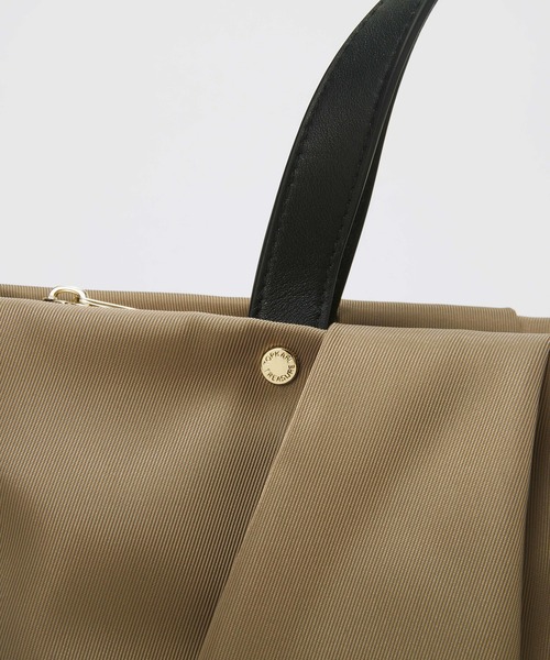 TREASURE TOPKAPI(トレジャートプカピ)の「【TREASURE TOPKAPI】Lien リヤン タックシルエット 2WAY トートバッグ / 軽量 / A4対応(トートバッグ・レディース・ブラック/ベージュ/カーキ・FREE)」の18枚目の写真