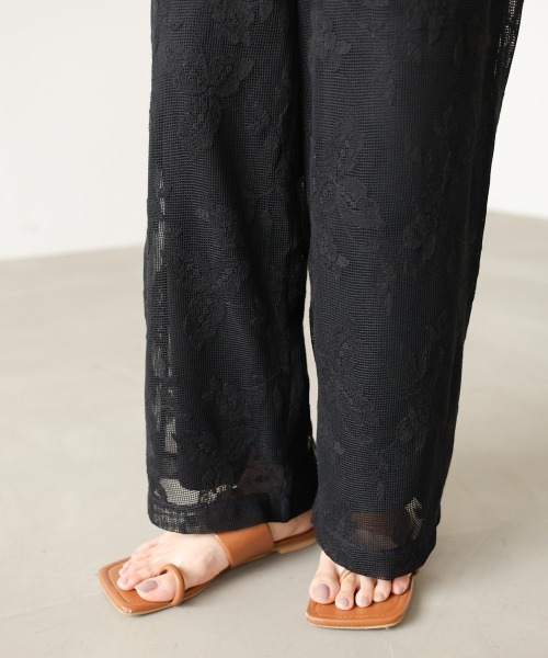 Bab(バブ)の「【セットアップ対応】リーフフラワーメッシュパンツ(その他パンツ・レディース・ブラック/ブラウン・M)」の2枚目の写真