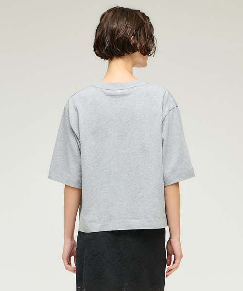 BAUM UND PFERDGARTEN(バウムウンドヘルガーデン)の「BAUM UND PFERDGARTEN / ジアナTシャツ(Tシャツ/カットソー・レディース・ライトグレー/ホワイト・SMALL)」の8枚目の写真