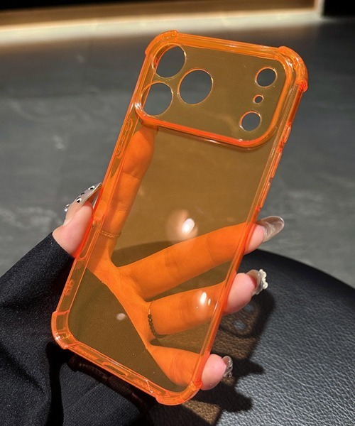 Fun & Daily(ファンアンドデイリー)の「Clear Color iPhone 16 17 Pro ProMax Case / アイフォンカラーケース(スマホケース/カバー・レディース・グリーン/ブラック/クリア/イエロー/オレンジ/パープル・iPhone 17 Pro/iPhone 17/iPhone 16/iPhone 17 Pro Max/iPhone 16 Pro)」の15枚目の写真