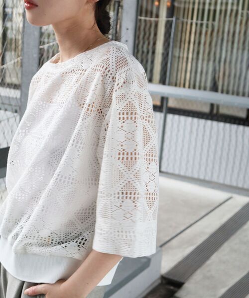 le.coeur blanc(ルクールブラン)の「《WEB限定》トーション風レースデザイントップス(Tシャツ/カットソー・レディース・ブラック/オフホワイト/アイボリー・38)」の8枚目の写真