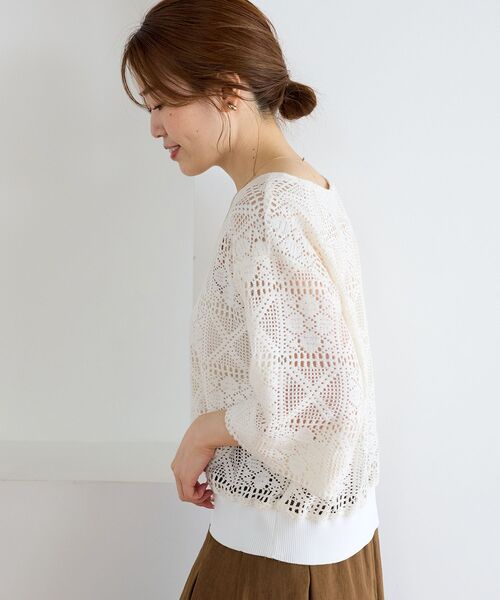 le.coeur blanc(ルクールブラン)の「《WEB限定》トーション風レースデザイントップス(Tシャツ/カットソー・レディース・ブラック/オフホワイト/アイボリー・38)」の18枚目の写真