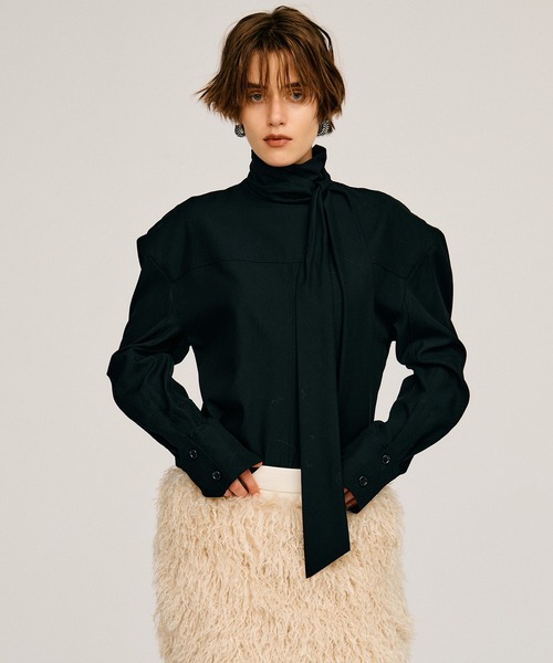 PRANK PROJECT(プランクプロジェクト)の「【2026Autumn Pre-Order】ハイネックパワショルシャツ / High-Neck Power Shoulder Shirt(シャツ/ブラウス・レディース・ブラック/ボルドー/ホワイト・FREE)」の21枚目の写真