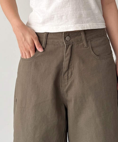 CANAL JEAN(キャナルジーン)の「diggity ツイルバミューダパンツ(その他パンツ・レディース・カーキ/ブラック・SMALL/MEDIUM)」の5枚目の写真