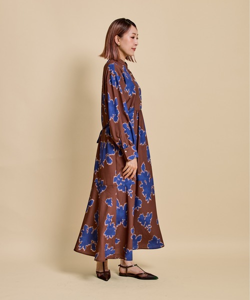 LHELBIE(レルビエ)の「ブラーリーパターンワンピース(ワンピース・レディース・ライトベージュ/ブラウン/ブラック・M)」の17枚目の写真