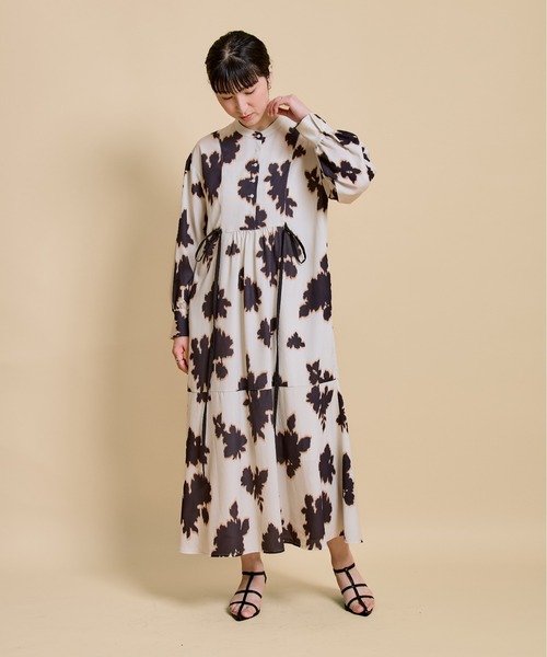 LHELBIE(レルビエ)の「ブラーリーパターンワンピース(ワンピース・レディース・ライトベージュ/ブラウン/ブラック・M)」の22枚目の写真