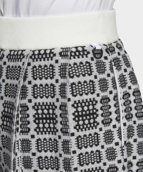 adidas(アディダス)の「トラディショナルパターン ニットスカート【adidas Golf/アディダスゴルフ】(スカート・レディース・ホワイト・XX-LARGE/LARGE/SMALL/X-LARGE/MEDIUM/X-SMALL)」の4枚目の写真