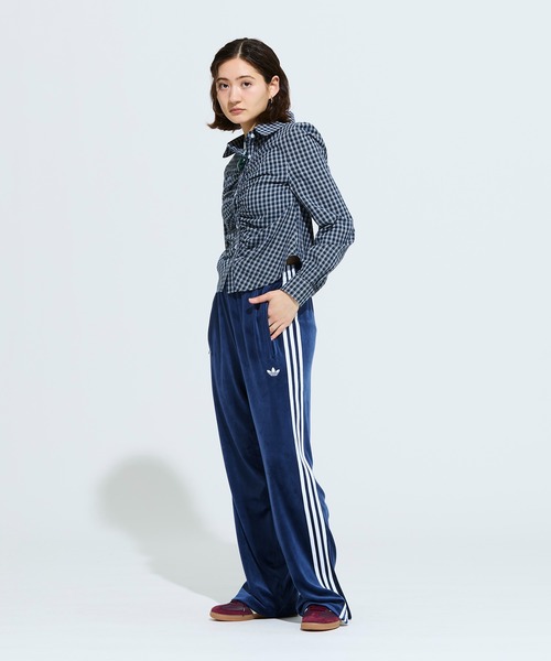 adidas(アディダス)の「FB TPベロア / ファイヤーバード トラックパンツ ベロア / ジャージ / アディダスオリジナルス adidas Originals(その他パンツ・メンズ・ブルー・XX-LARGE/XX-SMALL/3XL/LARGE/MEDIUM/SMALL/X-LARGE/X-SMALL)」の2枚目の写真