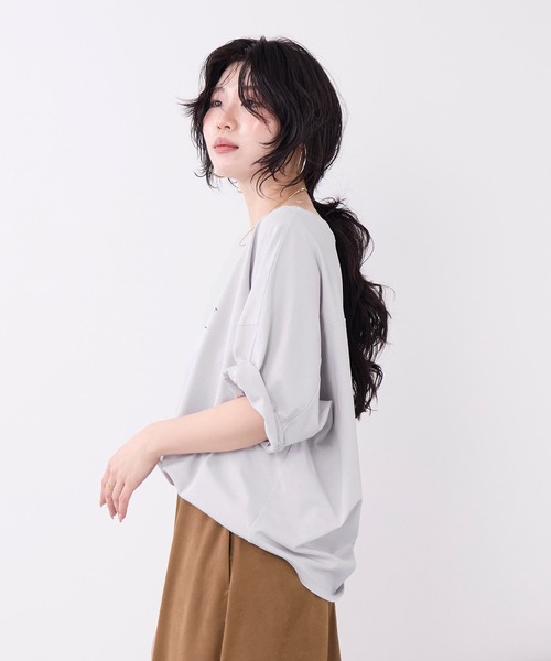 MICA&DEAL（マイカ＆ディール）の「"JACKSON"ロゴプリントハーフスリーブTシャツ（Tシャツ/カットソー・レディース・チャコールグレー/ブラウン/ライトグレー・FREE）」の13枚目の写真