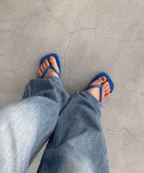 CANAL JEAN(キャナルジーン)の「El mar スリムスクエアビーサン(サンダル・レディース・ブルー/ブラウン/ブラック・MEDIUM/LARGE/SMALL)」の8枚目の写真