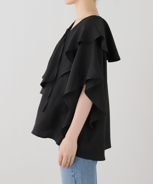 La TOTALITE(ラトータリテ)の「【洗える】ラッフルカラーブラウス(シャツ/ブラウス・レディース・ブラック/チャコールグレー・FREE)」の3枚目の写真