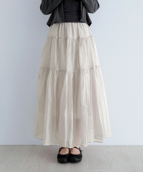 by muni:r(バイ ムニール)の「シアーパールティアードロングスカート/2026 AW COLLECTION(スカート・レディース・ホワイト/グレイッシュベージュ/ブラック・FREE)」の1枚目の写真