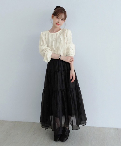 by muni:r(バイ ムニール)の「シアーパールティアードロングスカート/2026 AW COLLECTION(スカート・レディース・ホワイト/グレイッシュベージュ/ブラック・FREE)」の10枚目の写真