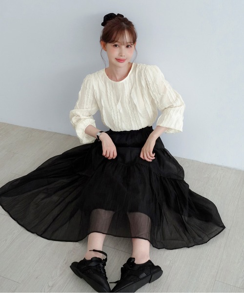 by muni:r(バイ ムニール)の「シアーパールティアードロングスカート/2026 AW COLLECTION(スカート・レディース・ホワイト/グレイッシュベージュ/ブラック・FREE)」の14枚目の写真