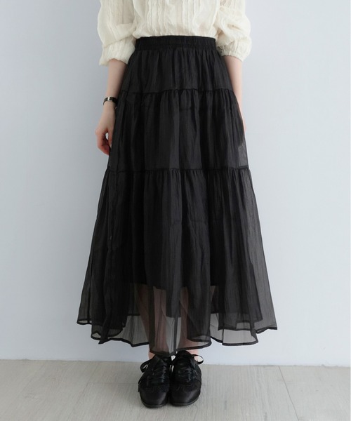 by muni:r(バイ ムニール)の「シアーパールティアードロングスカート/2026 AW COLLECTION(スカート・レディース・ホワイト/グレイッシュベージュ/ブラック・FREE)」の17枚目の写真