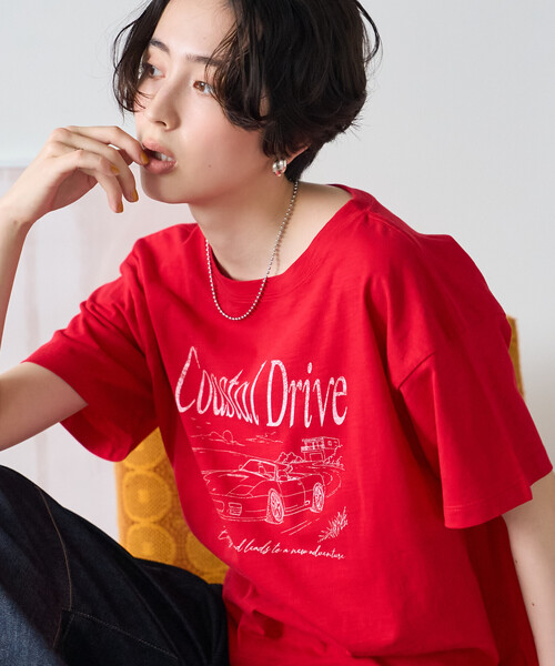 FREAK'S STORE(フリークスストア)の「Coastal Drive ロゴTシャツ(Tシャツ/カットソー・レディース・オフホワイト/ブラウン/レッド・フリ-)」の6枚目の写真