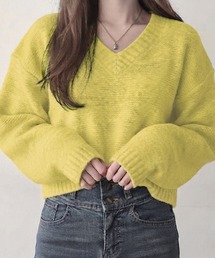 Vネックニットトップス