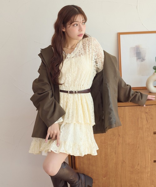 Ambre Neige(アンブルネージュ)の「lace plum Tunic / レースペプラムチュニック(シャツ/ブラウス・レディース・ブラック/オフホワイト/ボルドー/アイボリー・FREE)」の1枚目の写真