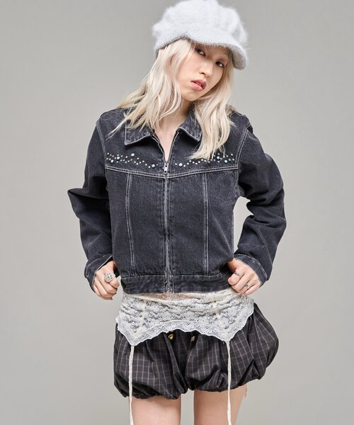 WHO'S WHO gallery(フーズフーギャラリー)の「【26AW LOOK掲載品番】ビジュファーデニムジャケット(ブルゾン・レディース・ブルー/ブラウン/ブラック・FREE)」の5枚目の写真