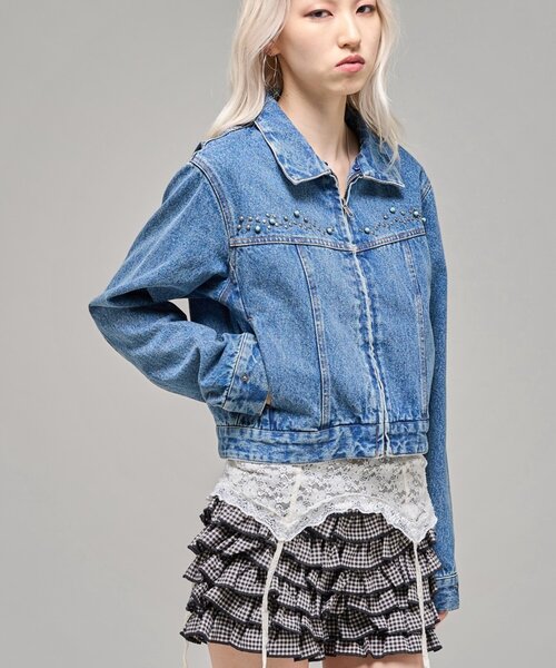 WHO'S WHO gallery(フーズフーギャラリー)の「【26AW LOOK掲載品番】ビジュファーデニムジャケット(ブルゾン・レディース・ブルー/ブラウン/ブラック・FREE)」の13枚目の写真