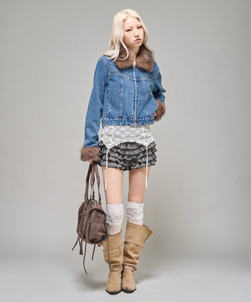 WHO'S WHO gallery(フーズフーギャラリー)の「【26AW LOOK掲載品番】ビジュファーデニムジャケット(ブルゾン・レディース・ブルー/ブラウン/ブラック・FREE)」の17枚目の写真