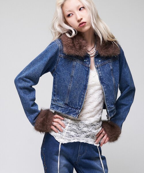 WHO'S WHO gallery(フーズフーギャラリー)の「【26AW LOOK掲載品番】ビジュファーデニムジャケット(ブルゾン・レディース・ブルー/ブラウン/ブラック・FREE)」の19枚目の写真