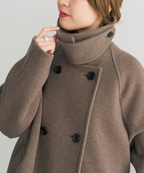 Spick & Span(スピックアンドスパン)の「《WEB限定カラー有り / 追加》S160スタンドカラーショートコート(その他アウター・レディース・ベージュ/ブラウン/ブラック/モカ・38/34/36)」の3枚目の写真