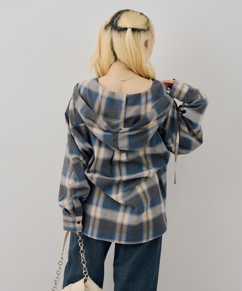 Another Branch olive des olive(アナザーブランチオリーブデオリーブ)の「チェックフードシャツ(シャツ/ブラウス・レディース・ボルドー/ブラック/ブルー/ターコイズブルー/オフホワイト・FREE)」の11枚目の写真
