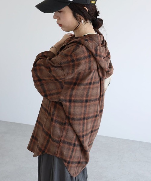 zena（ジェナ）の「フードチェックシャツ（シャツ/ブラウス・レディース・ライトブラウン/ブルー系1/ブラック・FREE）」の16枚目の写真