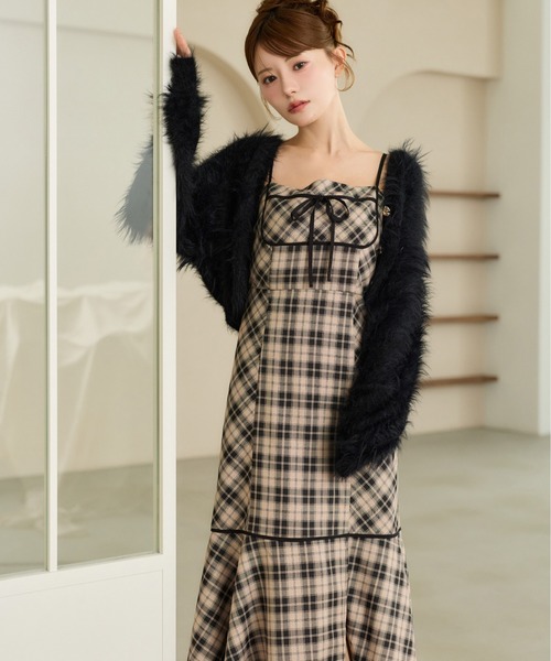 one after another NICE CLAUP(ワンアフターアナザーナイスクラップ)の「【SMサイズ展開】配色チェックロングキャミワンピース(ワンピース・レディース・ブラウン系その他/ブラック系その他/ホワイト系その他・MEDIUM/SMALL)」の3枚目の写真