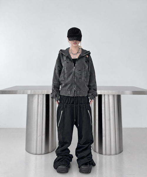 ROARINGRAD(ロアリングラド)の「レイヤードウエストスウェットパンツ グレー(その他パンツ・レディース・その他・MEDIUM/LARGE)」の2枚目の写真