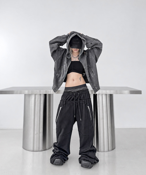 ROARINGRAD(ロアリングラド)の「レイヤードウエストスウェットパンツ グレー(その他パンツ・レディース・その他・MEDIUM/LARGE)」の4枚目の写真