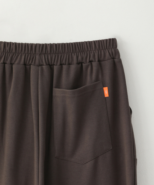 PUFF PUFF DEPT(パフパフ・デプト)の「カーブドバレルスウェットパンツ BROWN(スウェットパンツ・レディース・その他・MEDIUM/LARGE/X-LARGE)」の6枚目の写真