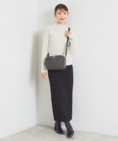 ITS'DEMO(イッツデモ)の「【撥水】収納アドバイザー監修ショルダーバッグ(ショルダーバッグ・レディース・ダークグレー/パープル/ブラック・00)」の5枚目の写真