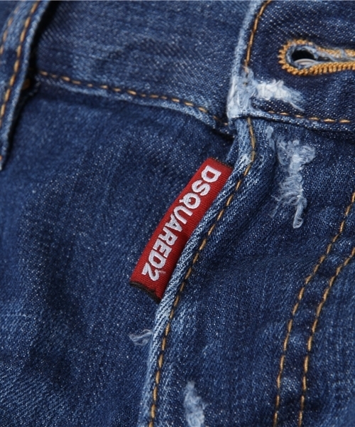 DSQUARED2（ディースクエアード）の「SHORSTS /KAWAII SHORTS /THE SLASHER WASH（デニムパンツ・レディース・インディゴブルー・36/34）」の13枚目の写真