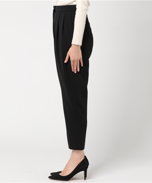 HELIOPOLE（エリオポール）の「テーパード バナナパンツ（その他パンツ・レディース・ブラック/ベージュ/ネイビー・38/34/36）」の5枚目の写真